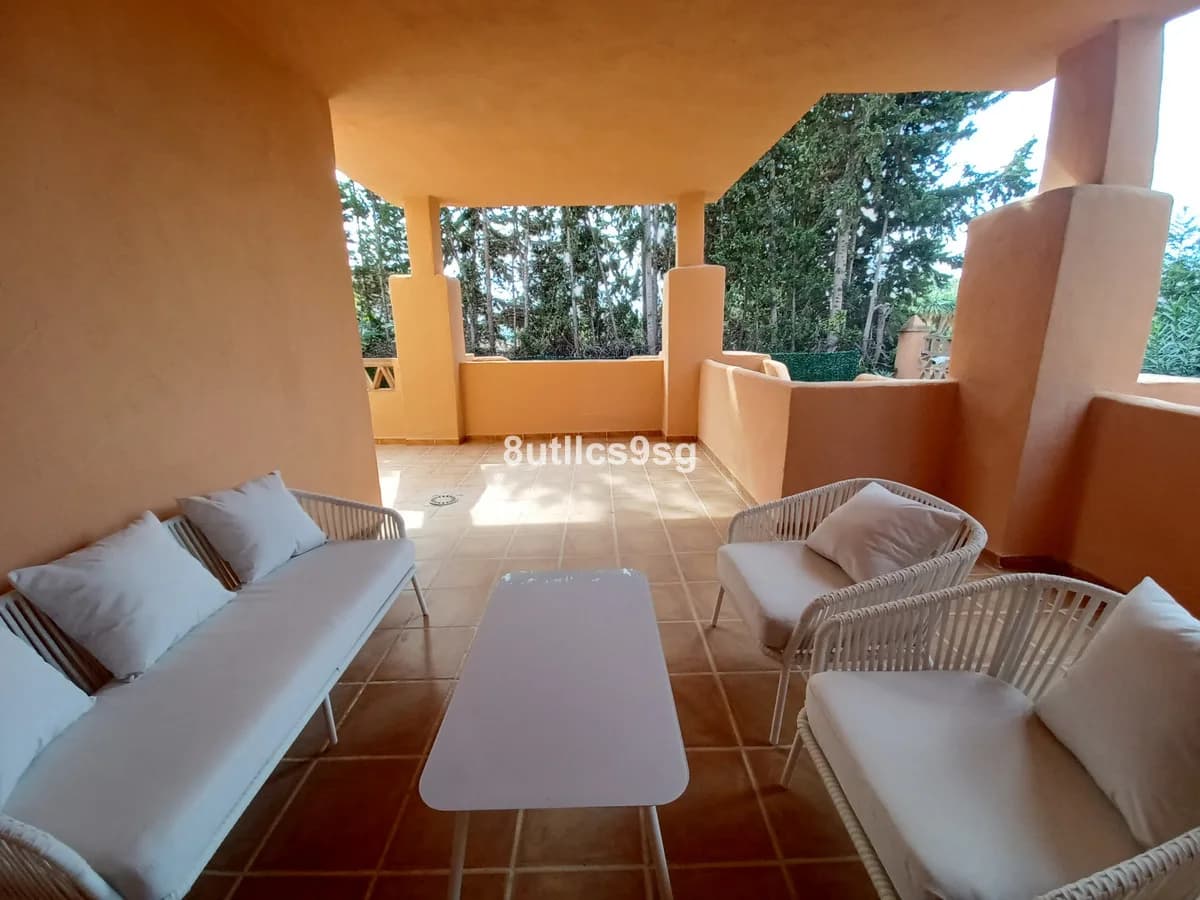 3 Bedroom Penthouse Duplex for Sale in Benahavís, Málaga - Image 9