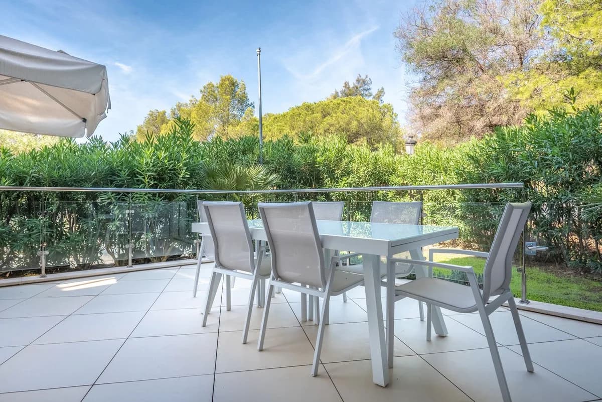 2 Bedroom Townhouse for Sale in Sierra Blanca, Málaga - Image 4