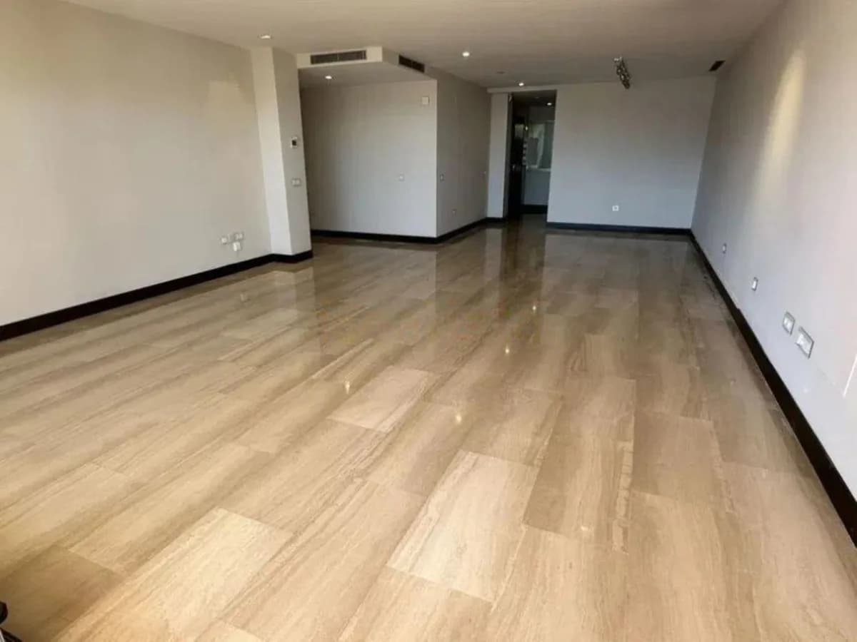 2 Bedroom Ground Floor Apartment for Sale in Marbella, Málaga - Image 7