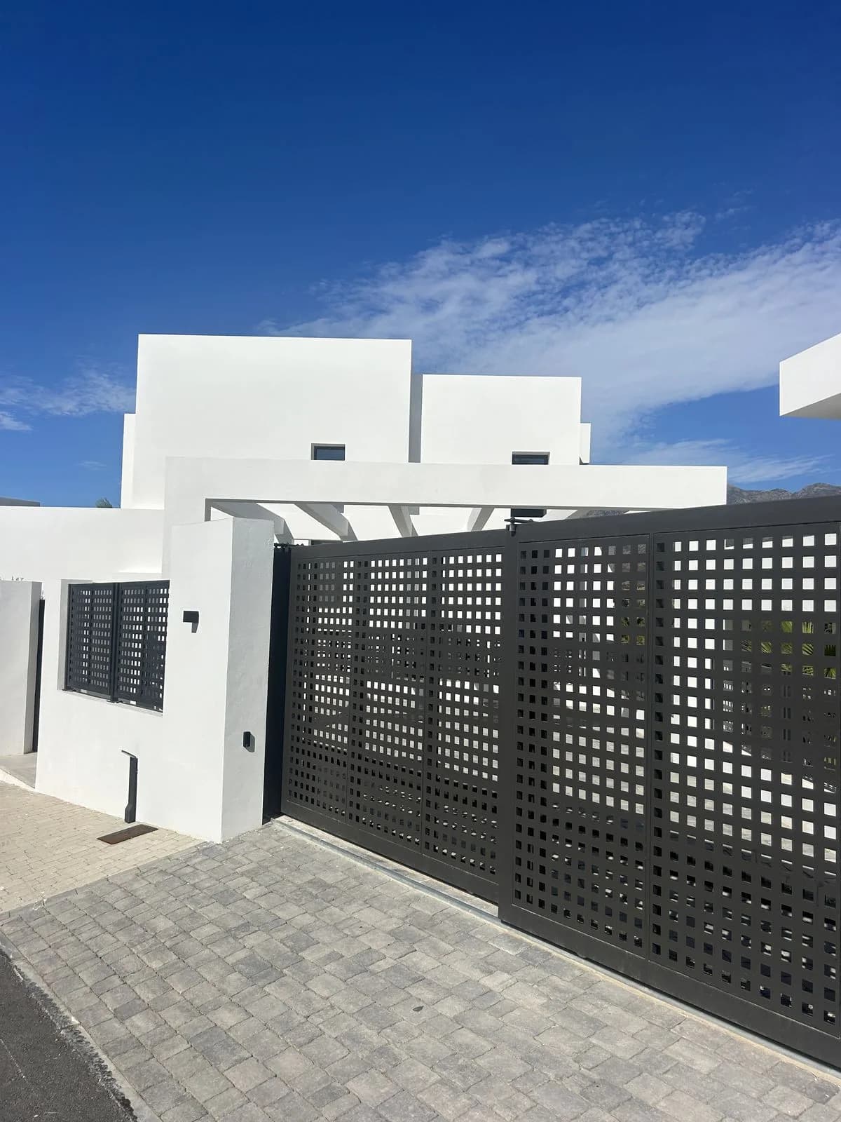 4 Bedroom Detached Villa for Sale in Río Real, Málaga - Image 6