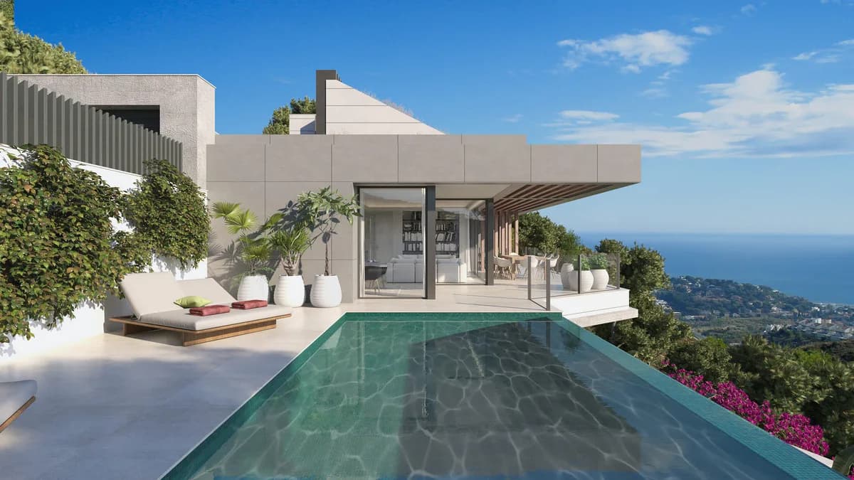 5 Bedroom Detached Villa for Sale in Pinares de San Antón, Málaga - Image 2