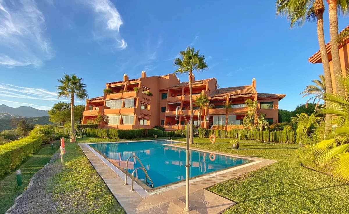 2 Bedroom Penthouse for Sale in El Rosario, Málaga - Image 7