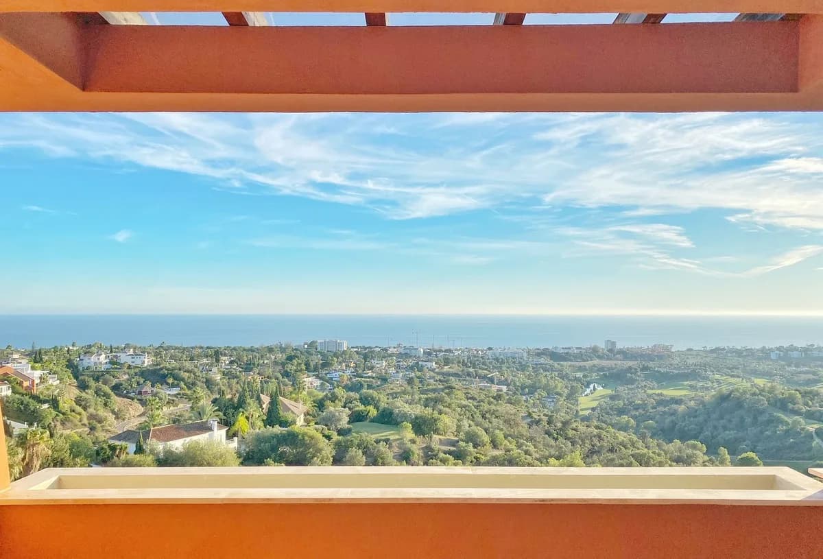 2 Bedroom Penthouse for Sale in El Rosario, Málaga - Image 9