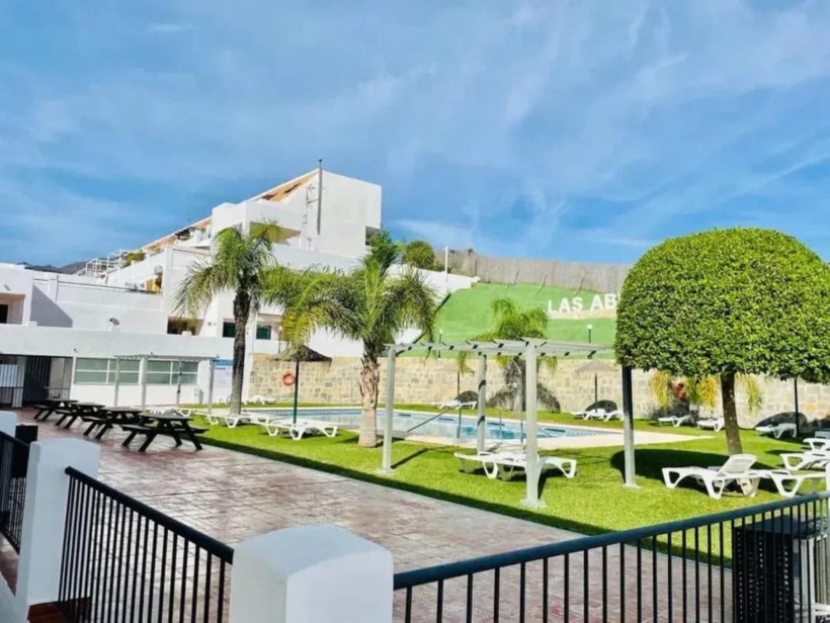 1 Bedroom Duplex for Sale in Estepona, Málaga - Image 4
