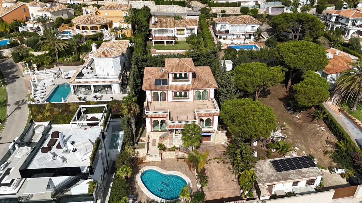 8 Bedroom Detached Villa for Sale in La Cala de Mijas, Málaga