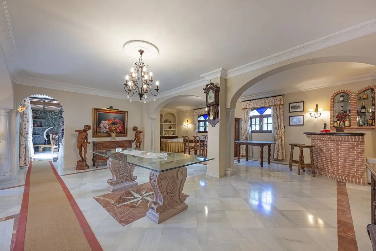 4 Bedroom Townhouse for Sale in Gaucín, Málaga - Image 8