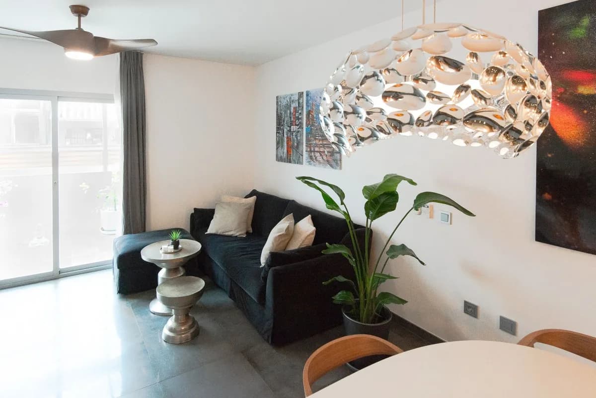 4 Bedroom Top Floor Apartment for Sale in Fuengirola, Málaga - Image 3