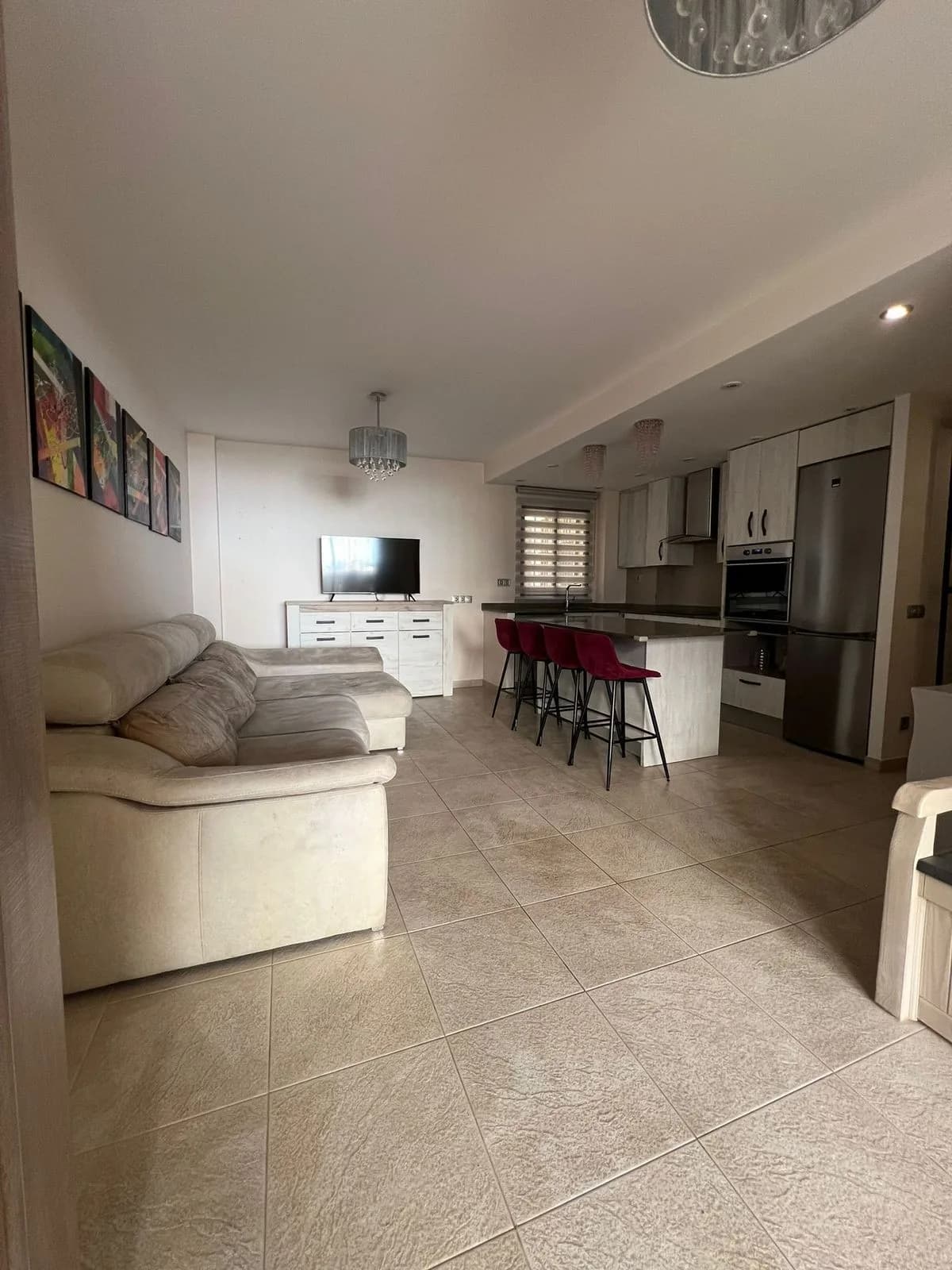 2 Bedroom Middle Floor Apartment for Sale in Estepona, Málaga - Image 7