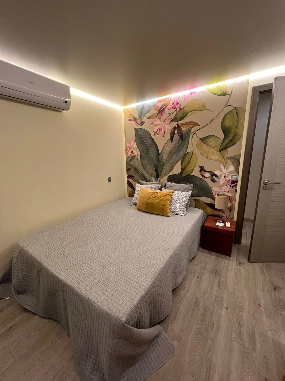 2 Bedroom Middle Floor Apartment for Sale in Estepona, Málaga - Image 9