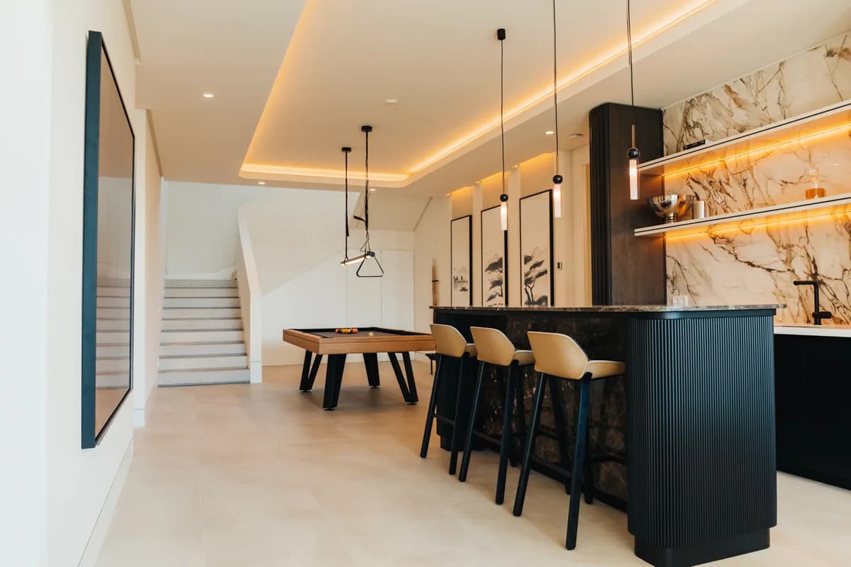 7 Bedroom Detached Villa for Sale in La Quinta, Málaga - Image 5