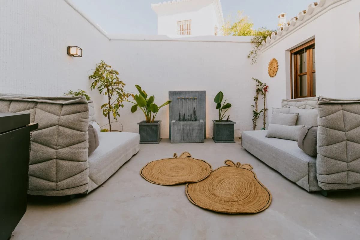 3 Bedroom Townhouse for Sale in The Golden Mile, Málaga - Image 8