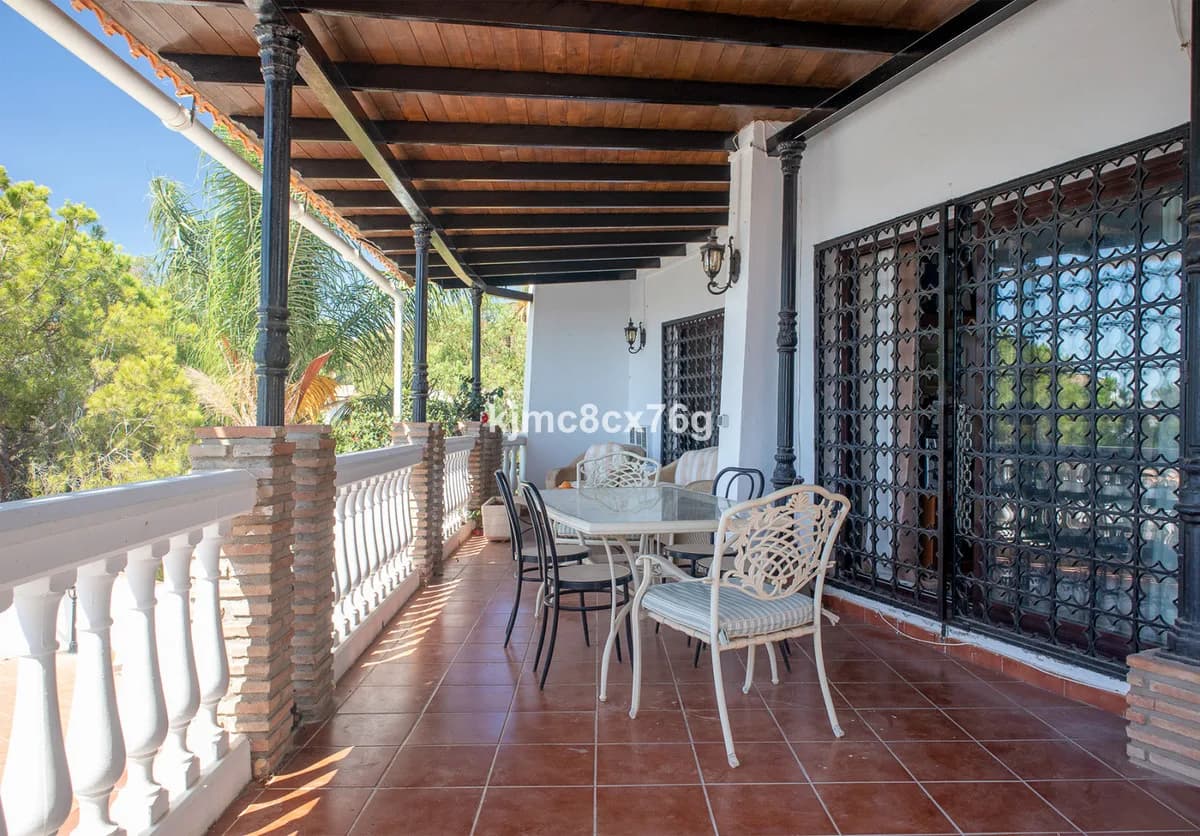 4 Bedroom Detached Villa for Sale in Campo Mijas, Málaga - Image 3
