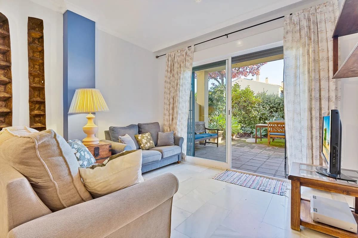 3 Bedroom Townhouse for Sale in San Pedro de Alcántara, Málaga - Image 6