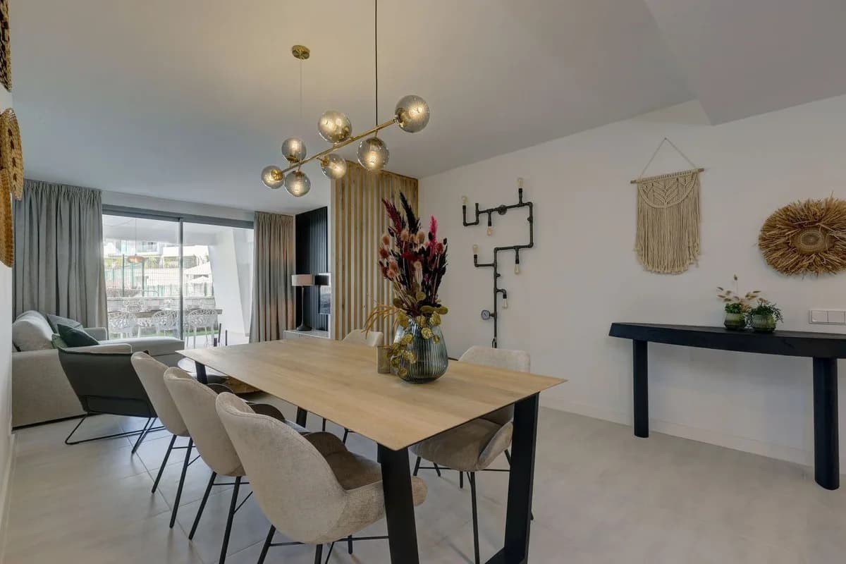 2 Bedroom Ground Floor Apartment for Sale in Estepona, Málaga - Image 4