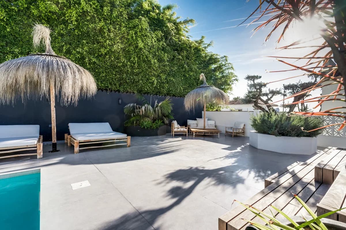 5 Bedroom Detached Villa for Sale in Nueva Andalucía, Málaga - Image 9