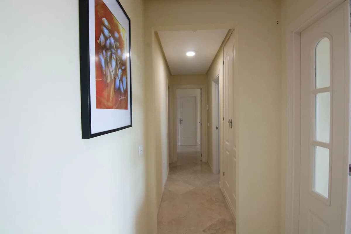 2 Bedroom Middle Floor Apartment for Sale in La Mairena, Málaga - Image 8