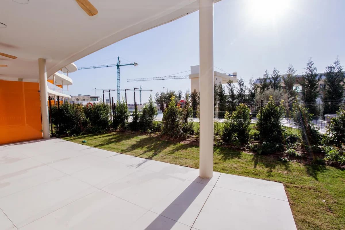 2 Bedroom Ground Floor Apartment for Sale in Fuengirola, Málaga - Image 2
