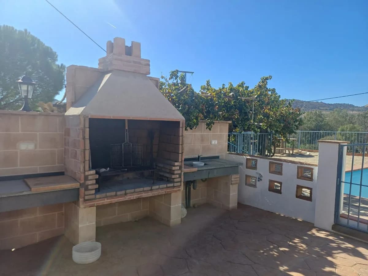4 Bedroom Finca - Cortijo for Sale in Coín, Málaga - Image 3