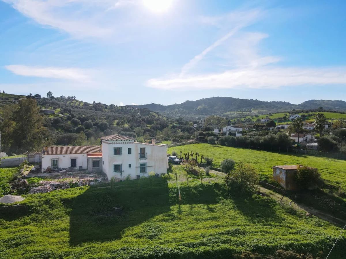 5 Bedroom Finca - Cortijo for Sale in Coín, Málaga - Image 5