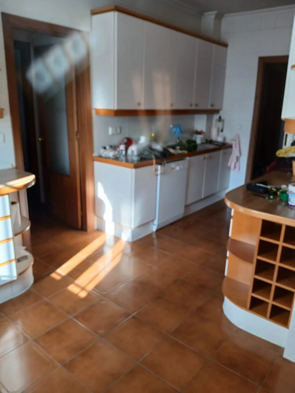 4 Bedroom Detached Villa for Sale in Pueblo Nuevo de Guadiaro, Cádiz - Image 4