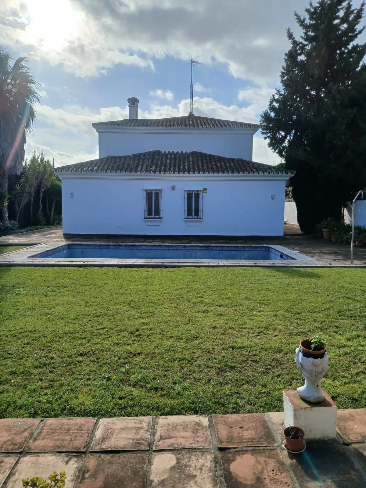 4 Bedroom Detached Villa for Sale in Pueblo Nuevo de Guadiaro, Cádiz - Image 9