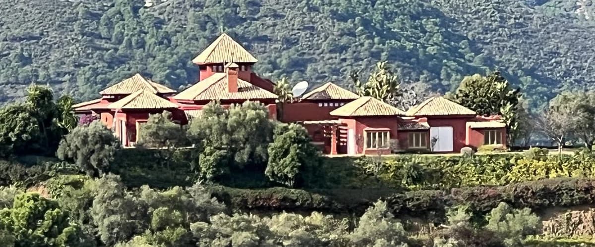 5 Bedroom Detached Villa for Sale in La Zagaleta, Málaga - Image 2