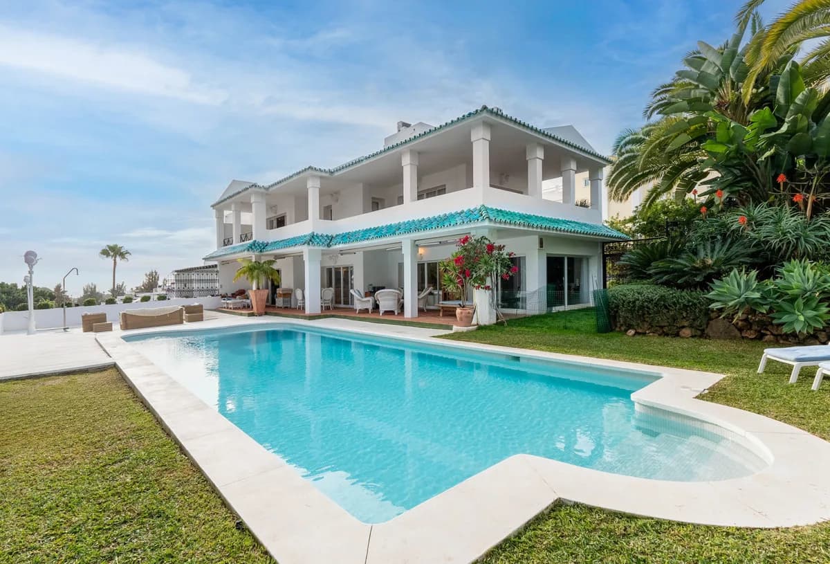2 Bedroom Semi-Detached House for Sale in La Quinta, Málaga