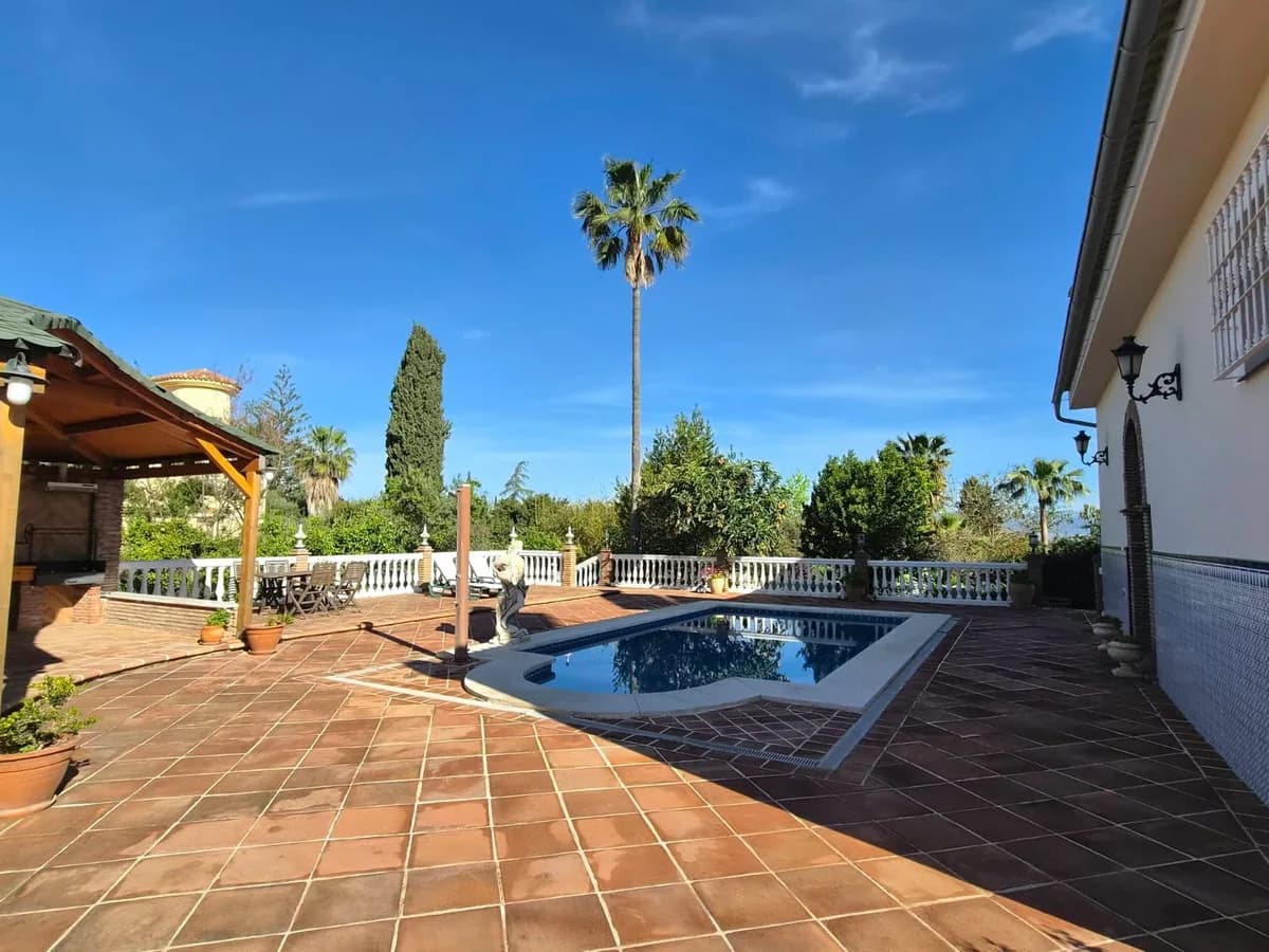 6 Bedroom Detached Villa for Sale in Alhaurín de la Torre, Málaga - Image 7