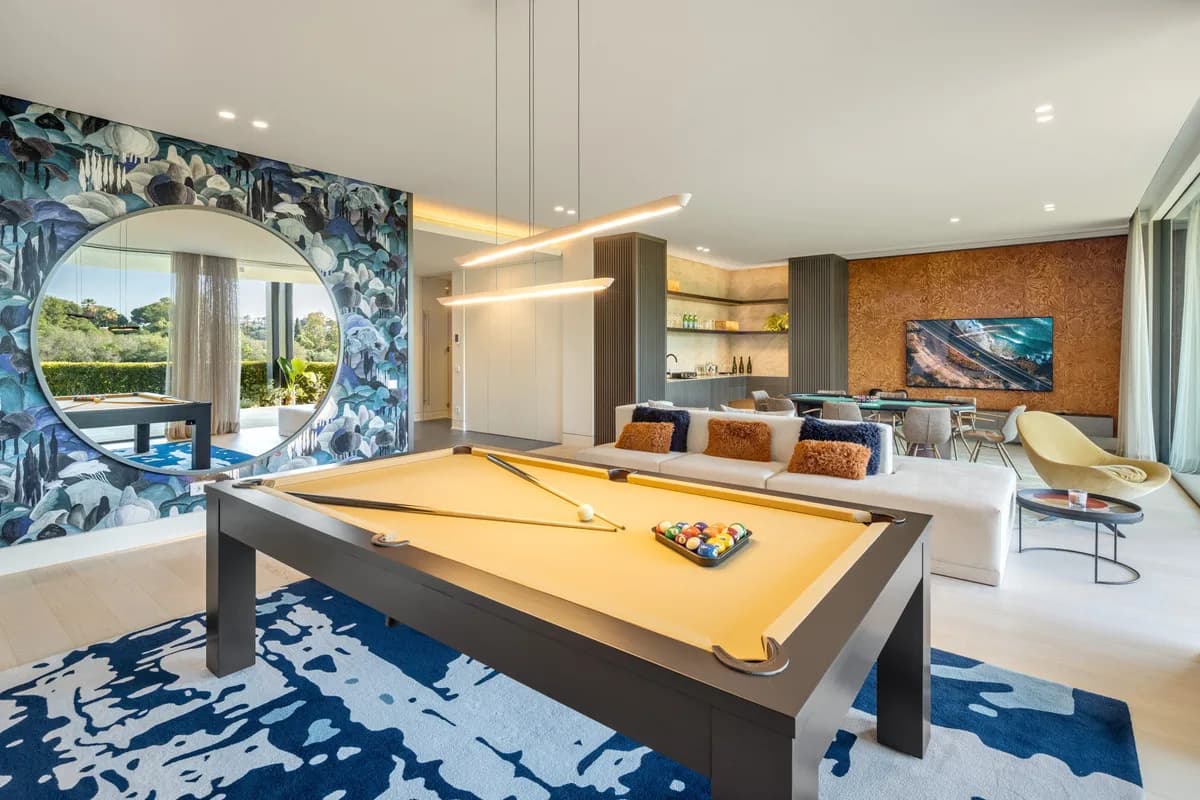 6 Bedroom Detached Villa for Sale in La Quinta, Málaga - Image 5