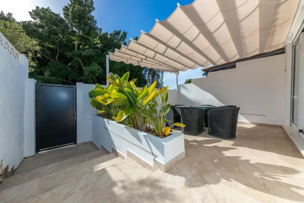 2 Bedroom Townhouse for Sale in Nueva Andalucía, Málaga - Image 9