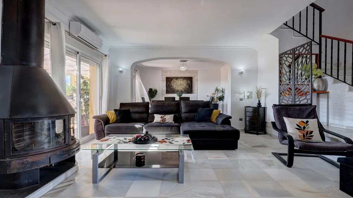3 Bedroom Townhouse for Sale in Manilva, Málaga - Image 4