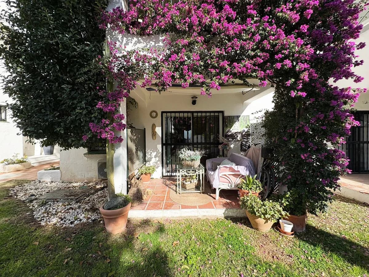 3 Bedroom Semi-Detached House for Sale in Bel Air, Málaga - Image 2
