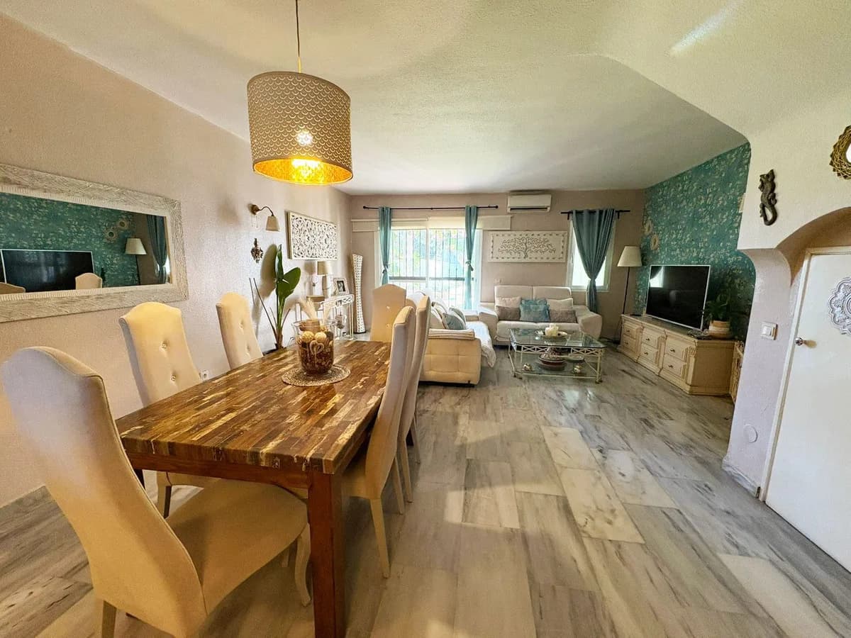 3 Bedroom Semi-Detached House for Sale in Bel Air, Málaga - Image 5