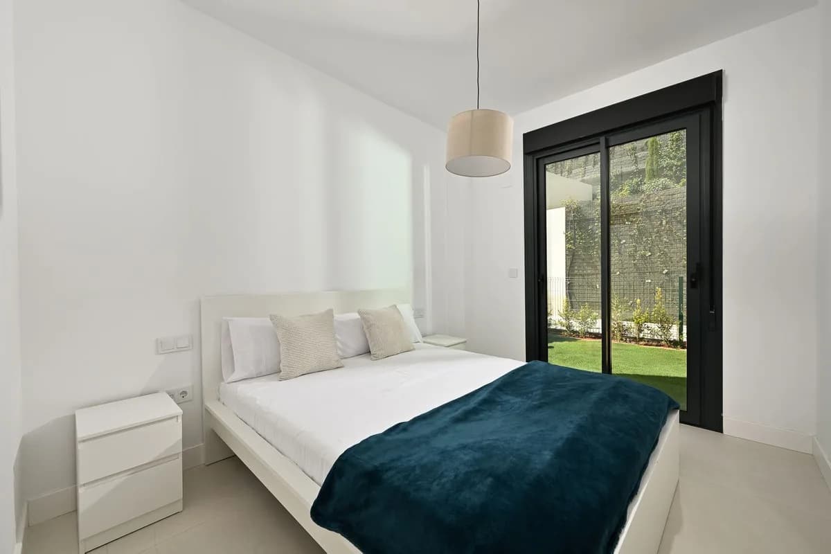 3 Bedroom Ground Floor Apartment for Sale in Fuengirola, Málaga - Image 9
