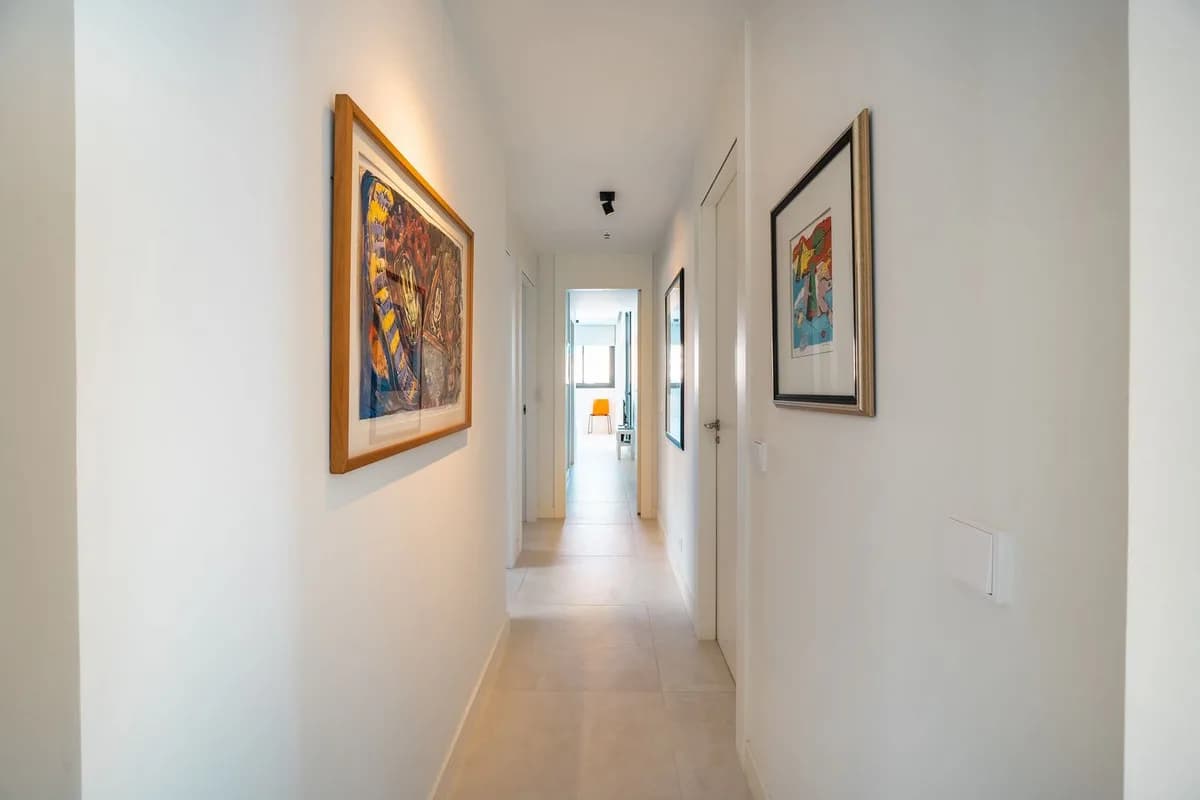 3 Bedroom Middle Floor Apartment for Sale in Fuengirola, Málaga - Image 6