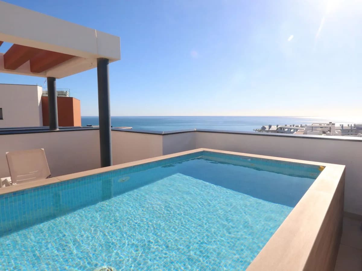 2 Bedroom Penthouse Duplex for Sale in Carvajal, Málaga