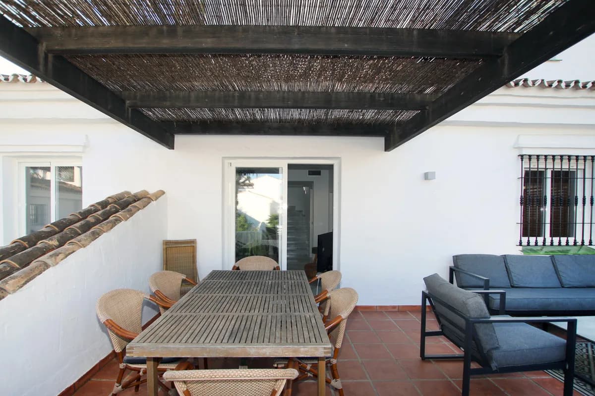 3 Bedroom Penthouse Duplex for Sale in Nueva Andalucía, Málaga - Image 9