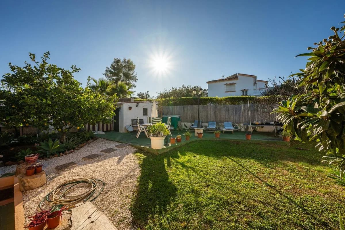 3 Bedroom Bungalow for Sale in Alhaurín el Grande, Málaga - Image 7