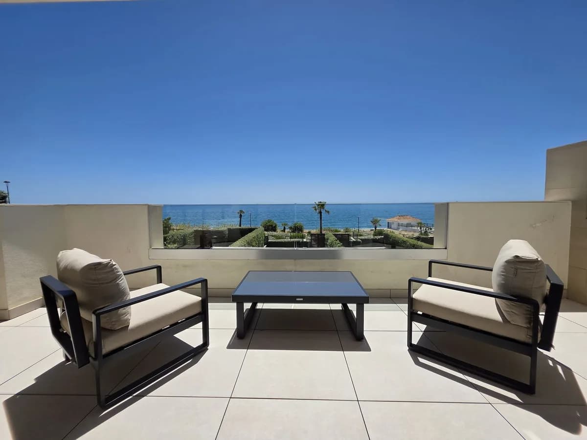 4 Bedroom Townhouse for Sale in New Golden Mile, Málaga