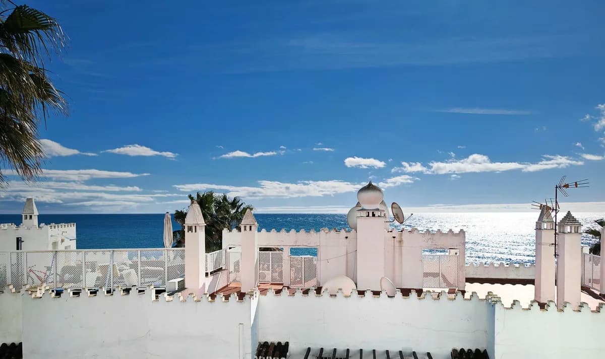2 Bedroom Penthouse for Sale in Calahonda, Málaga