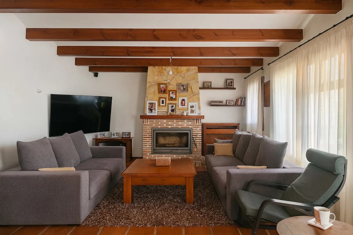 4 Bedroom Detached Villa for Sale in Istán, Málaga - Image 6