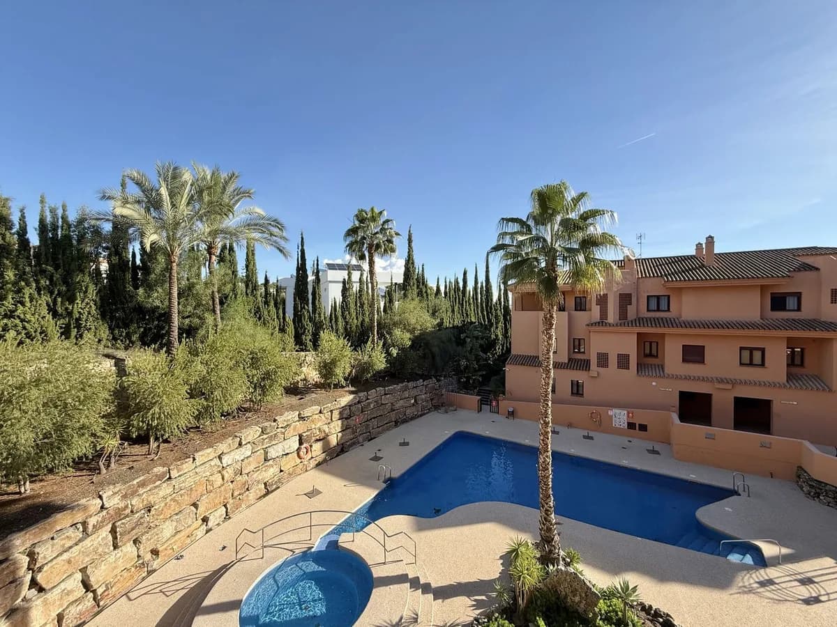 1 Bedroom Ground Floor Apartment for Sale in Benahavís, Málaga