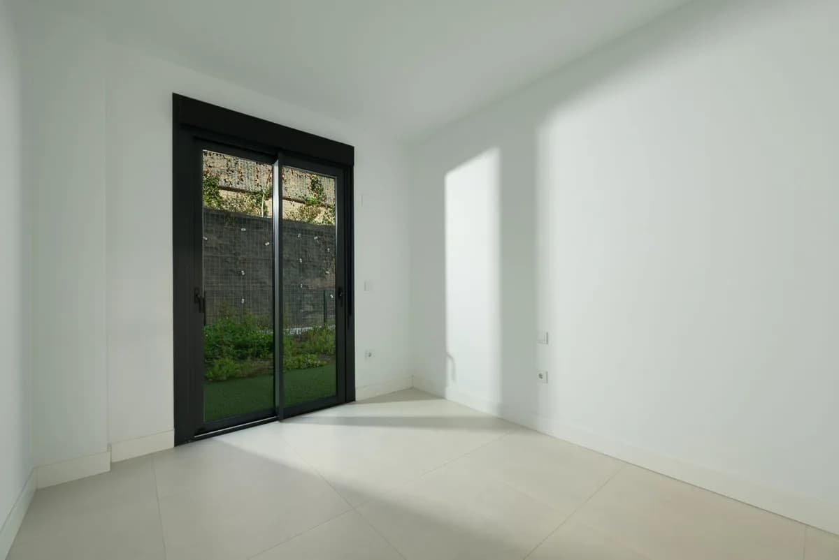 3 Bedroom Ground Floor Apartment for Sale in Fuengirola, Málaga - Image 7