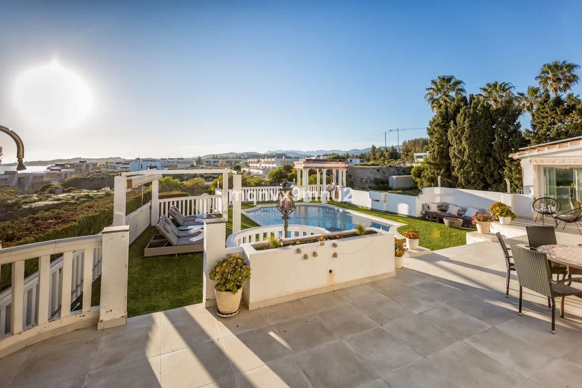 5 Bedroom Detached Villa for Sale in El Chaparral, Málaga - Image 5