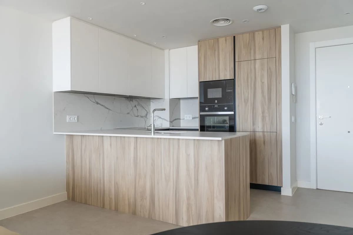 2 Bedroom Penthouse Duplex for Sale in Estepona, Málaga - Image 4