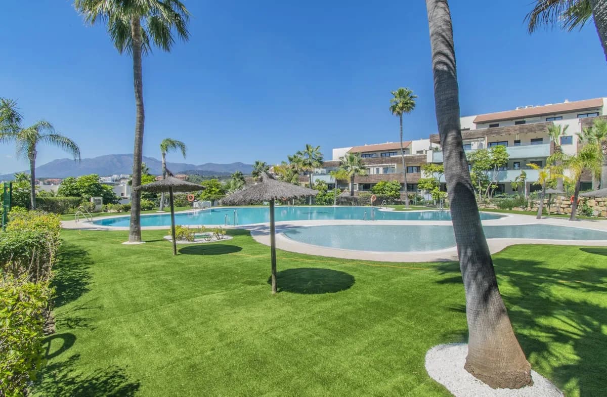 2 Bedroom Ground Floor Apartment for Sale in Los Flamingos, Málaga