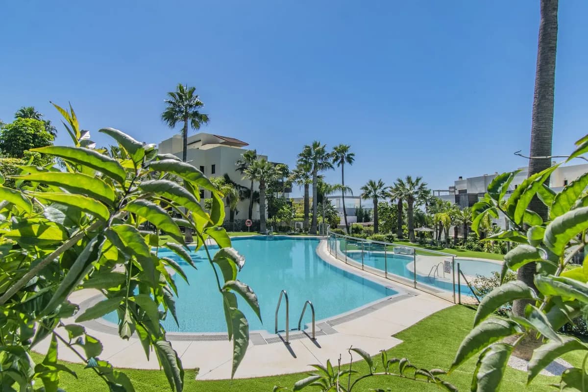 2 Bedroom Ground Floor Apartment for Sale in Los Flamingos, Málaga - Image 7