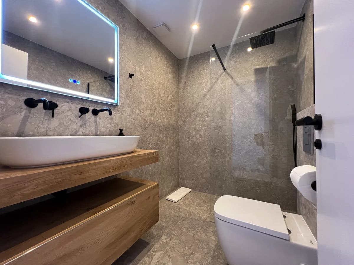 3 Bedroom Penthouse Duplex for Sale in Nueva Andalucía, Málaga - Image 8