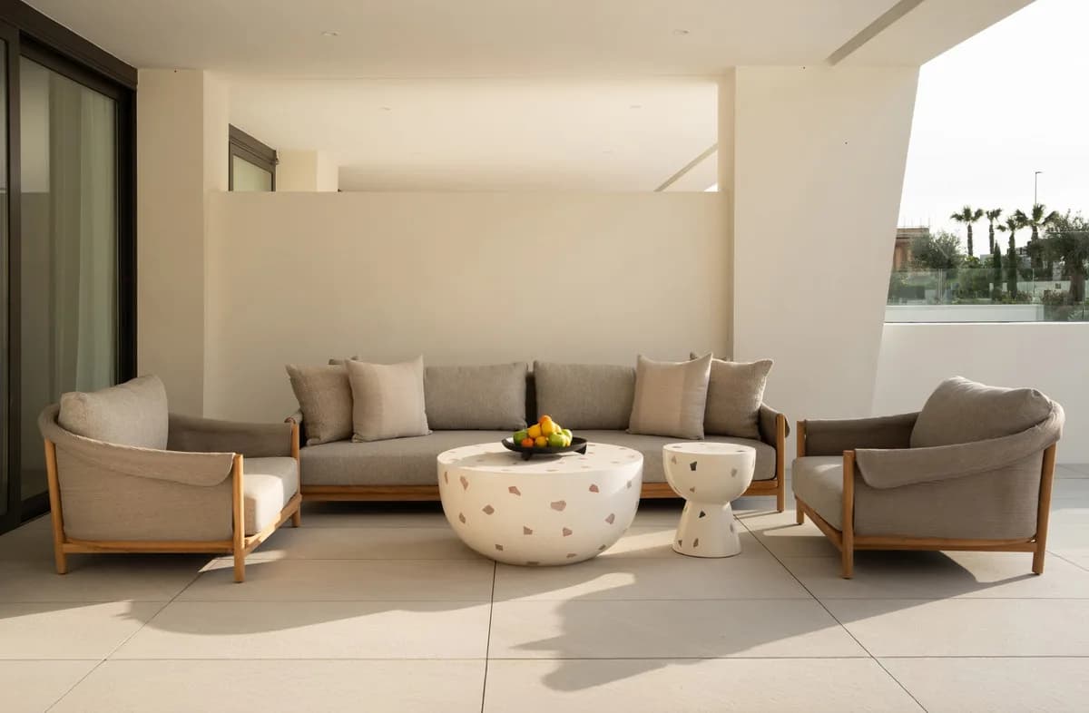 4 Bedroom Ground Floor Apartment for Sale in The Golden Mile, Málaga - Image 4