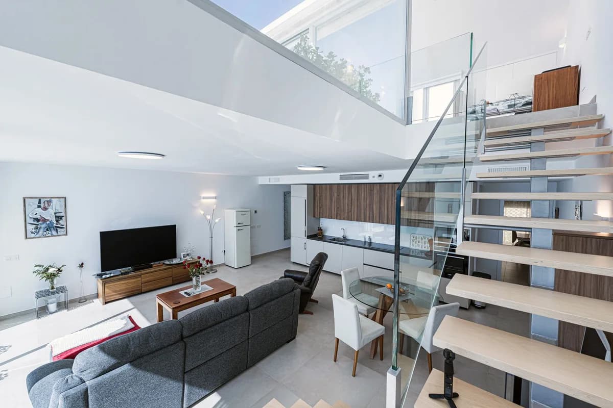 3 Bedroom Penthouse Duplex for Sale in Benalmadena, Málaga - Image 4